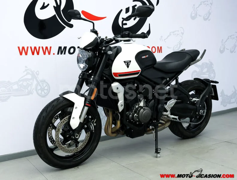 Triumph Trident 660 – Vista 7