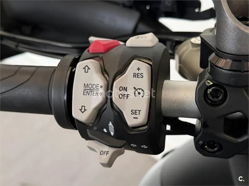 Ducati Multistrada V2 – Vista 5