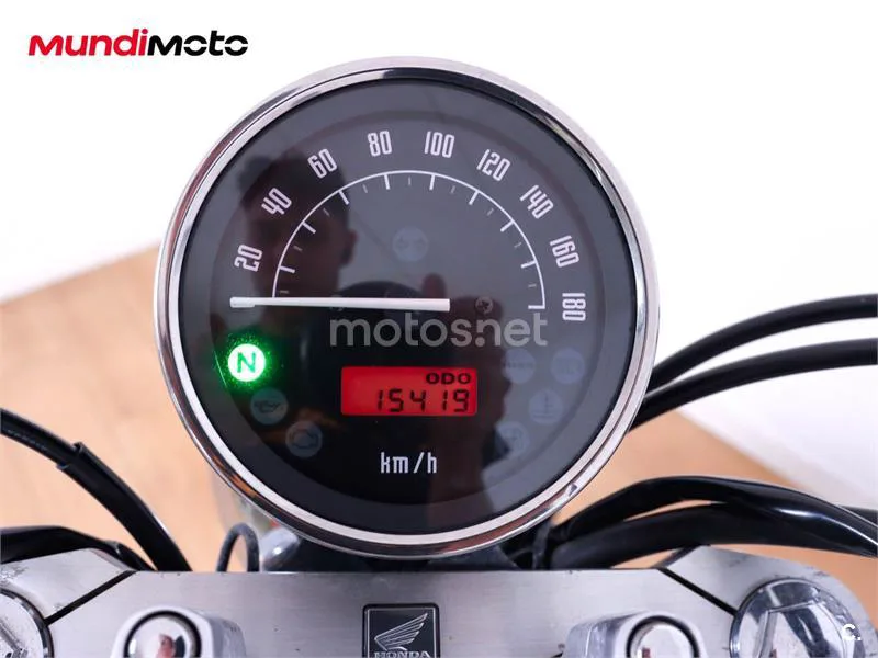 Honda VT 750 S – Vista 12