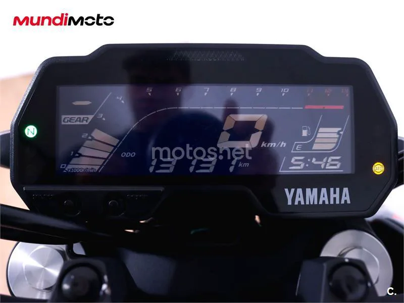 Yamaha MT-125 – Vista 12