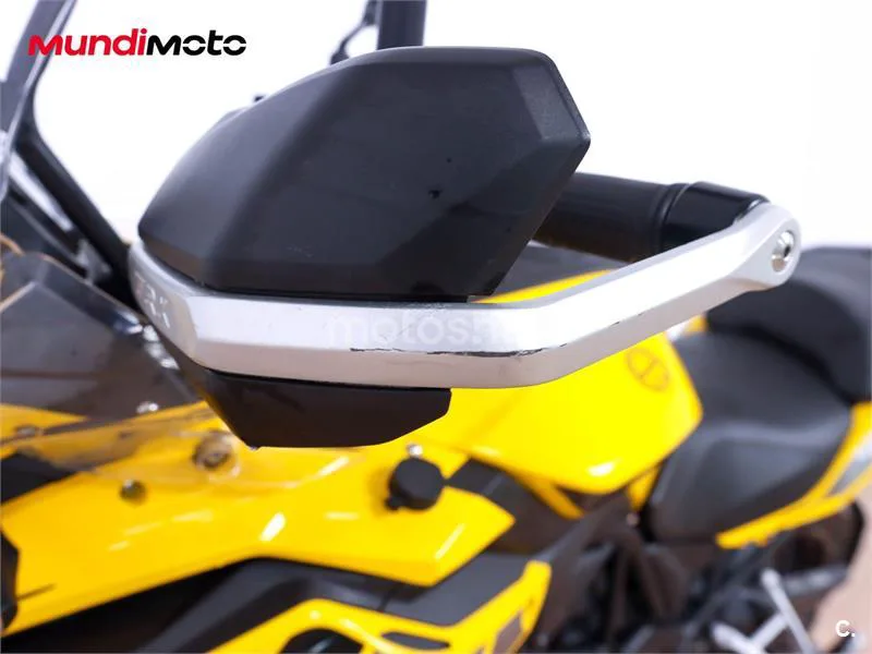 Benelli TRK 502 – Vista 18