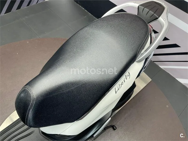Piaggio Liberty 50 – Vista 13