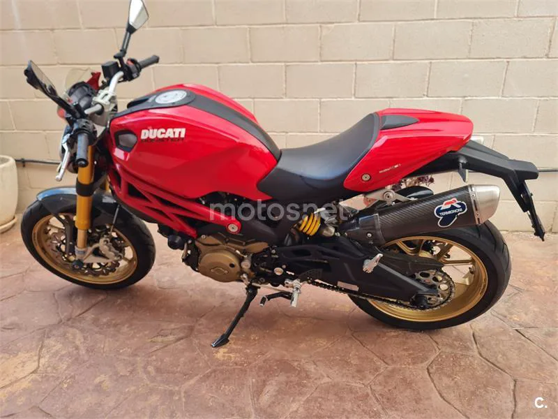 Ducati Monster 696 5900 € 2010 Toledo - 2