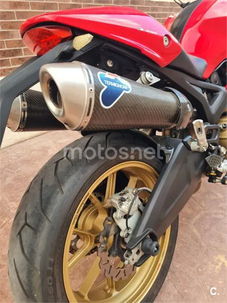 Ducati Monster 696 – Vista 4