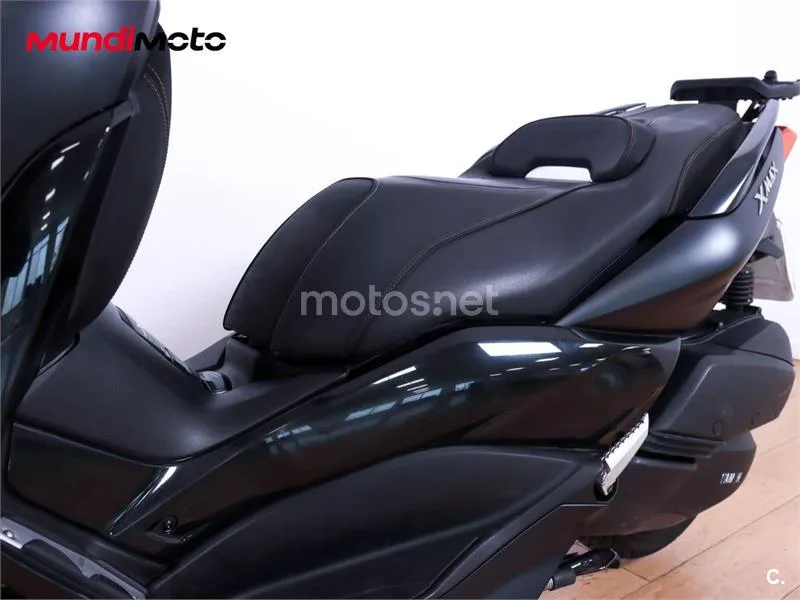 Yamaha XMAX 300 – Vista 10