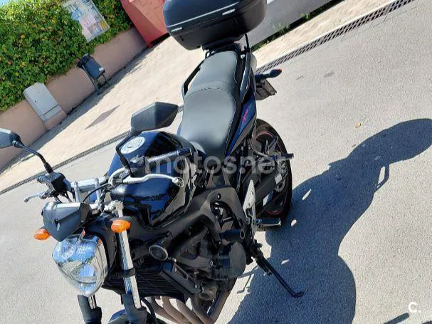 Yamaha FZ6 Fazer – Vista 4