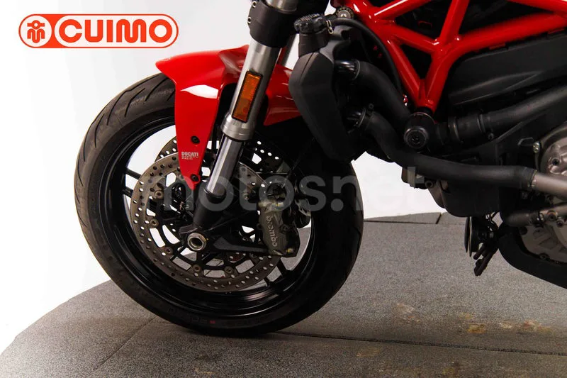 Ducati Monster 821 – Vista 21