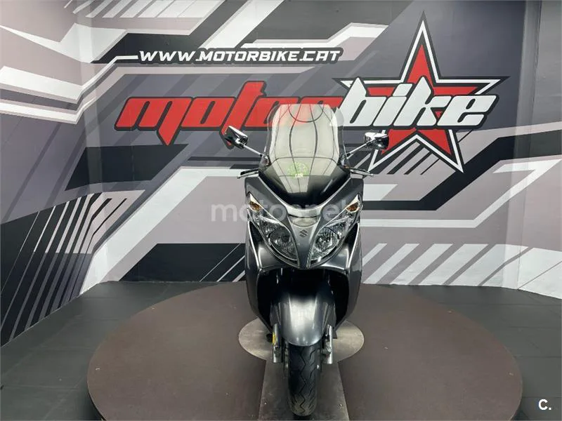 Suzuki Burgman 400 – Vista 3