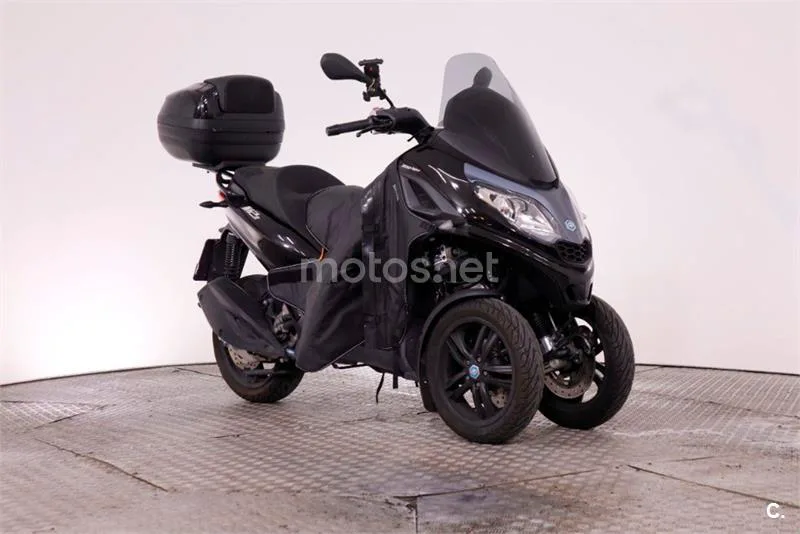 Piaggio MP3 – Vista 3