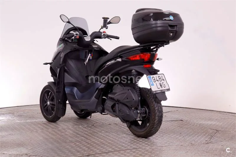 Piaggio MP3 – Vista 6
