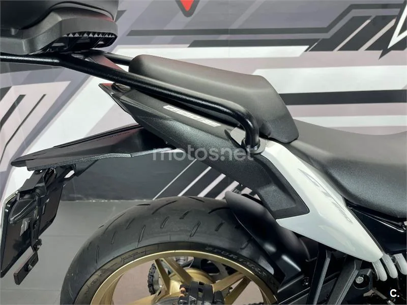 CFMOTO 650MT – Vista 14