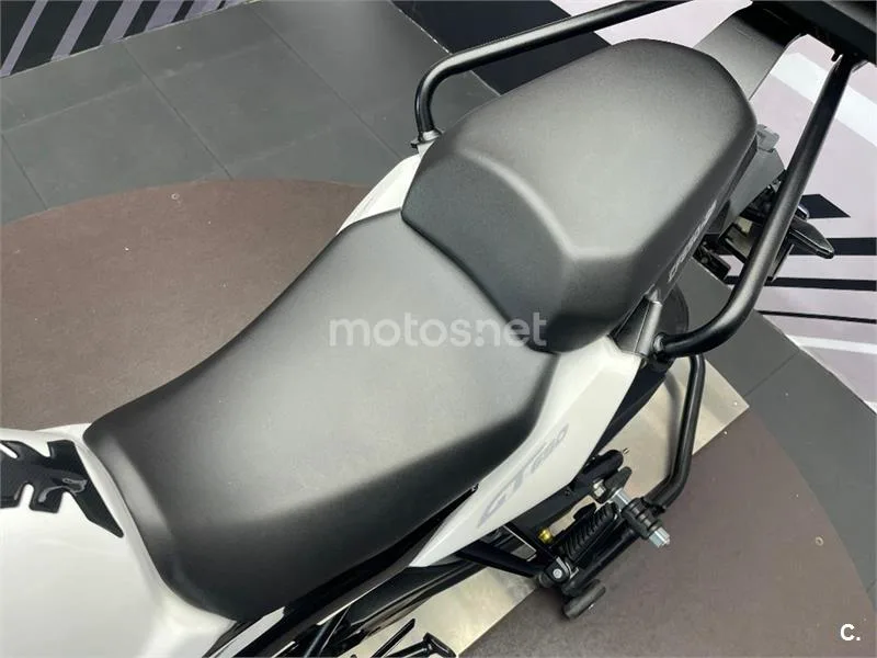 CFMOTO 650MT – Vista 16