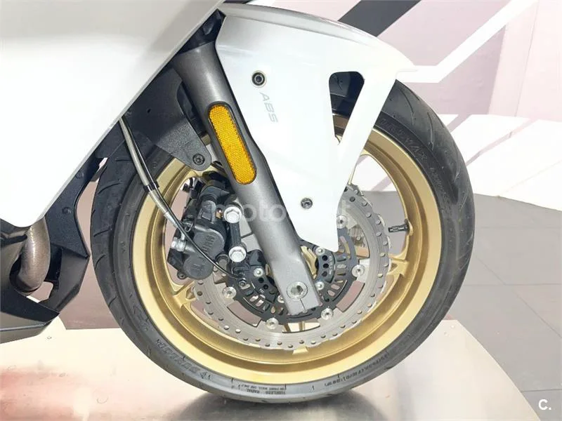 CFMOTO 650MT – Vista 10