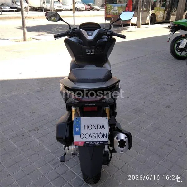 Honda PCX 125 – Vista 5