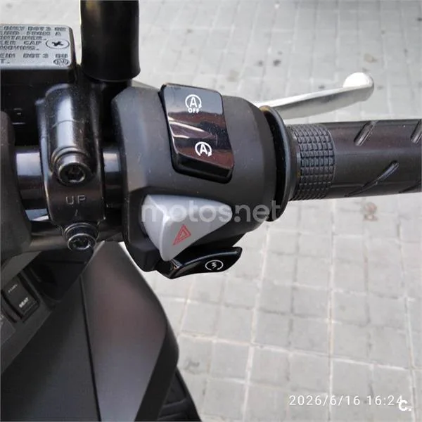 Honda PCX 125 – Vista 9