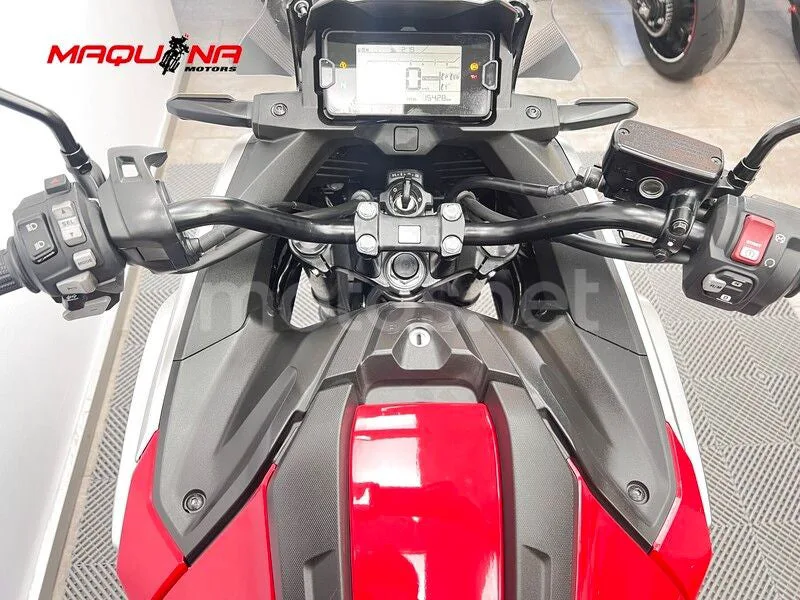 Honda NC 750 X – Vista 7