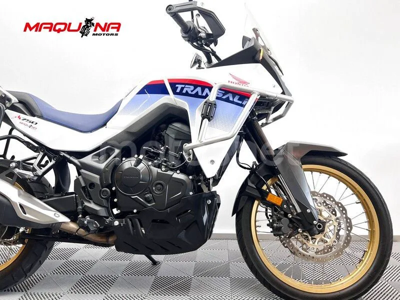 Honda XL 750 Transalp – Vista 3