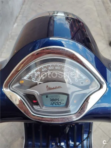 Vespa GTS 300 – Vista 5