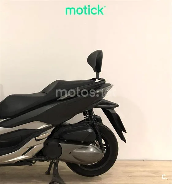 Honda Forza – Vista 8