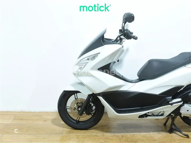 Honda PCX 125 – Vista 8