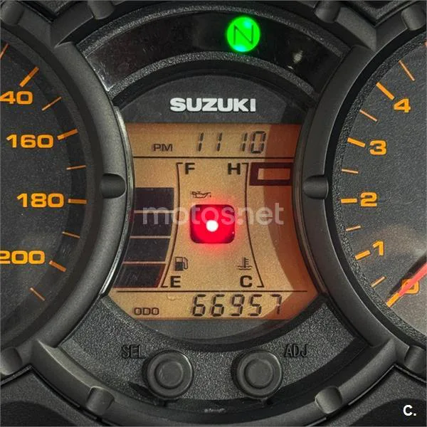 Suzuki V-Strom 650 – Vista 11
