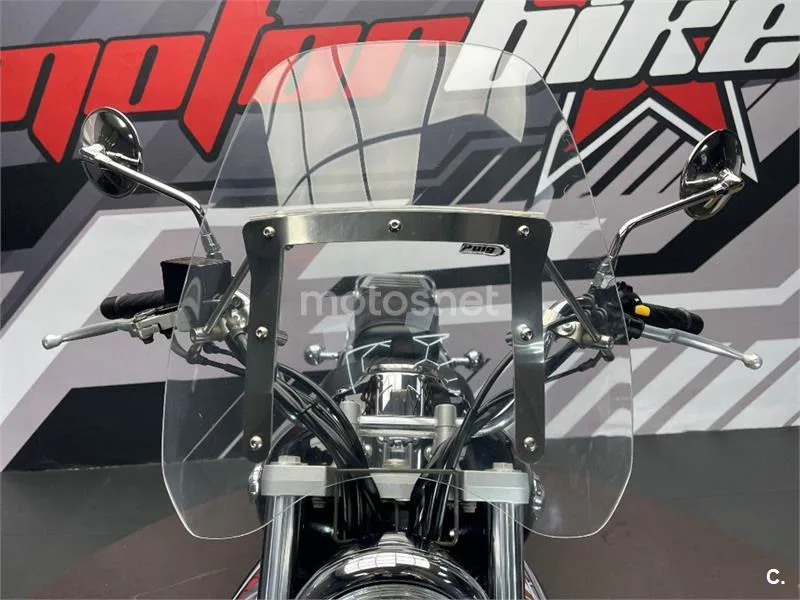 Suzuki Intruder 250 – Vista 13
