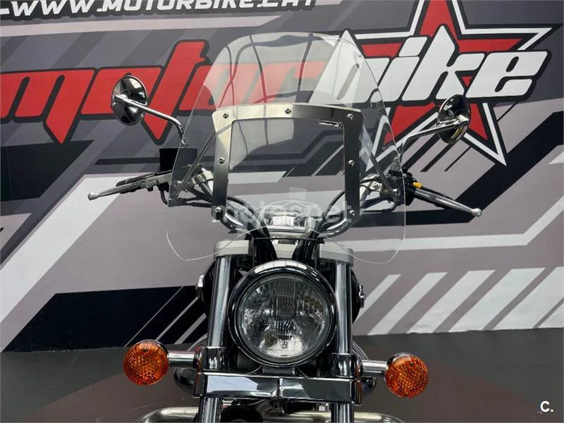 Suzuki Intruder 250 – Vista 14