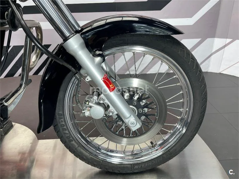 Suzuki Intruder 250 – Vista 20