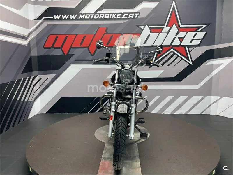 Suzuki Intruder 250 – Vista 3