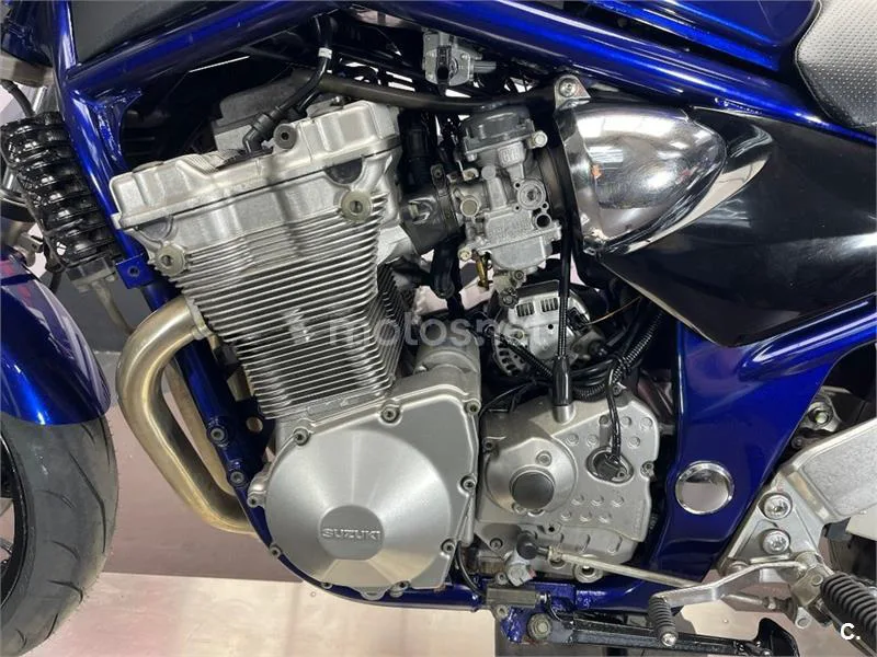 Suzuki Bandit 600 – Vista 19