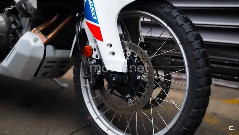 Aprilia Tuareg 660 – Vista 4