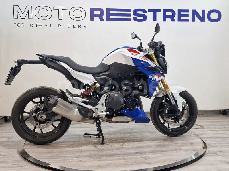 BMW F 900 R – Vista 6