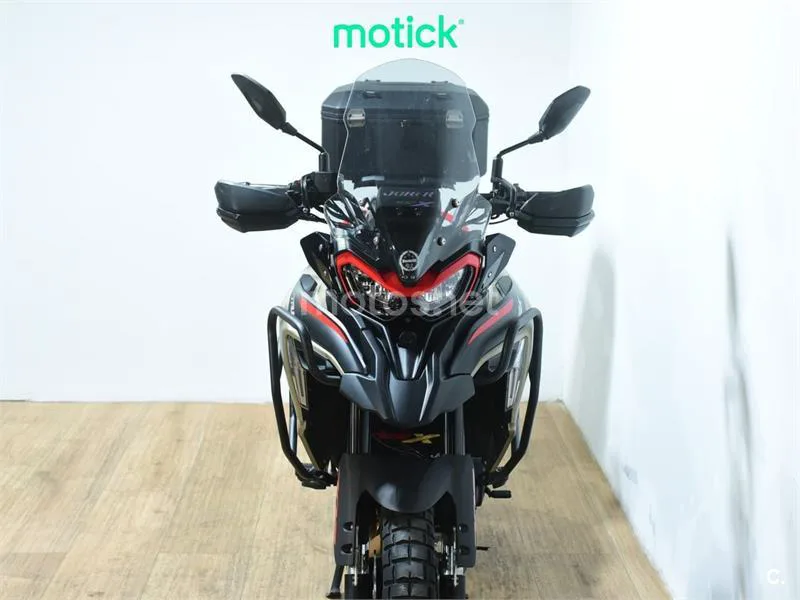Benelli TRK 702 X – Vista 11