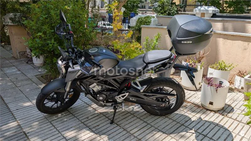 Honda CB 125 R – Vista 5