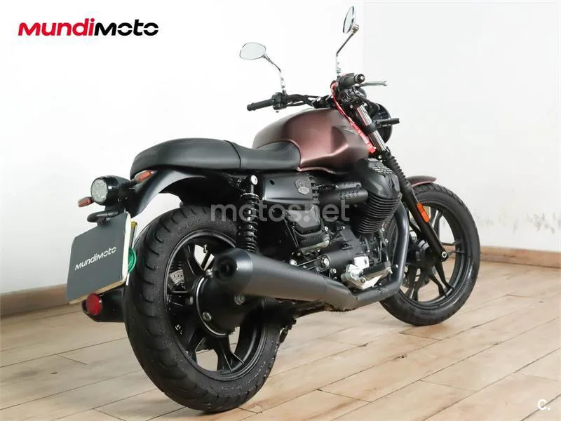 Moto Guzzi V7 III – Vista 3