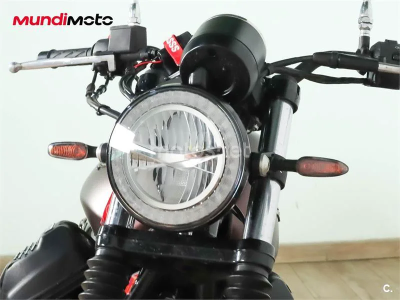 Moto Guzzi V7 III – Vista 5