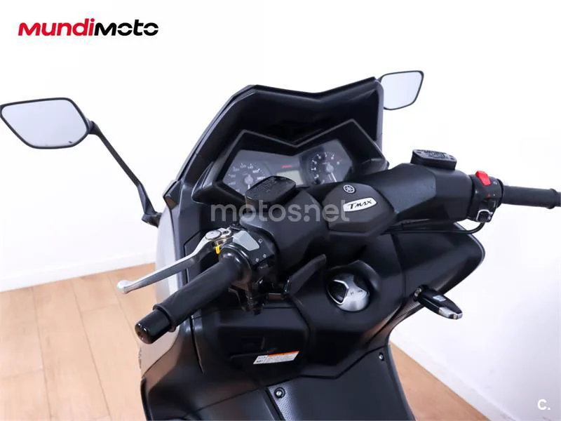 Yamaha TMAX 530 – Vista 11