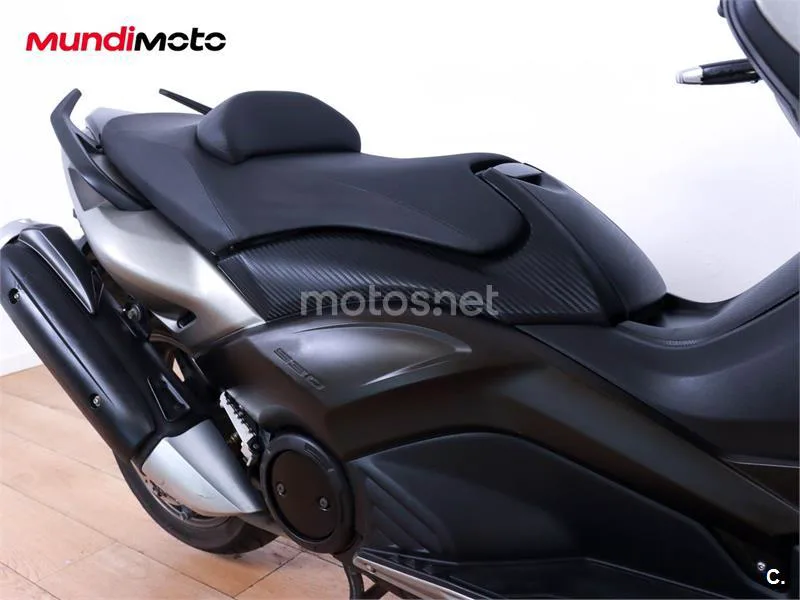 Yamaha TMAX 530 – Vista 22