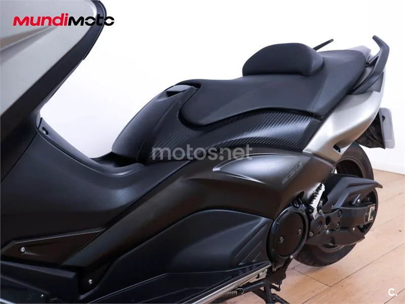 Yamaha TMAX 530 – Vista 10