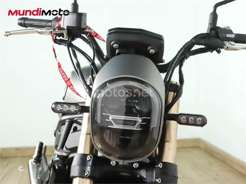 Benelli Leoncino 800 – Vista 5