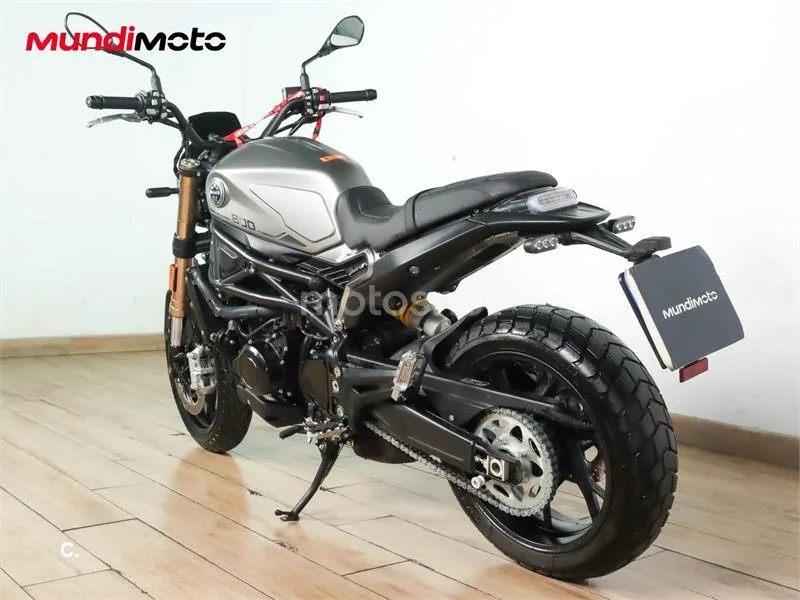 Benelli Leoncino 800 – Vista 8
