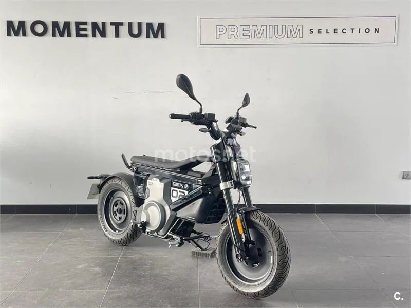 BMW CE 02 - Vista 4
