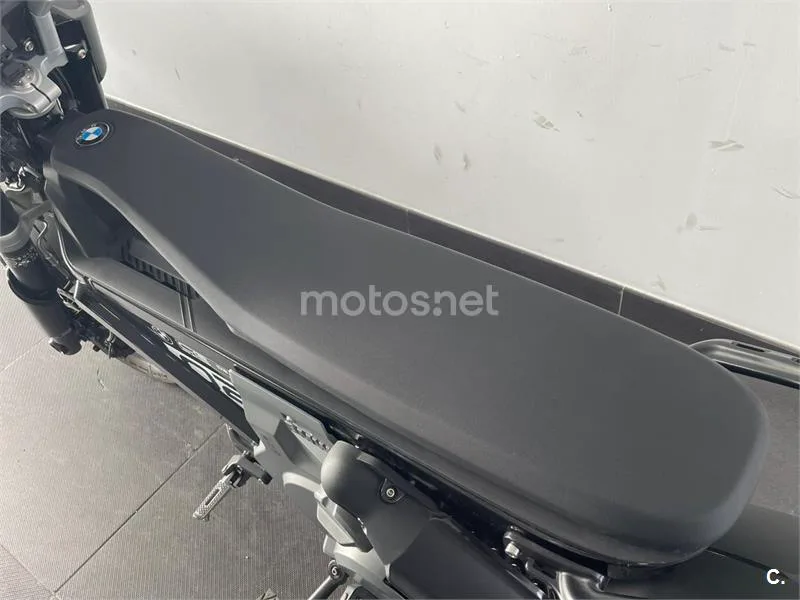 BMW CE 02 - Vista 7