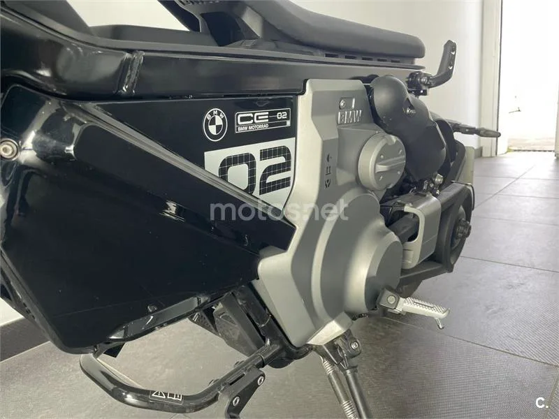 BMW CE 02 - Vista 10