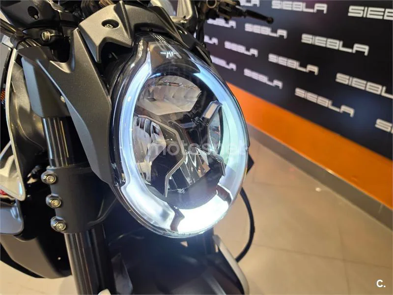 MV Agusta Brutale – Vista 3
