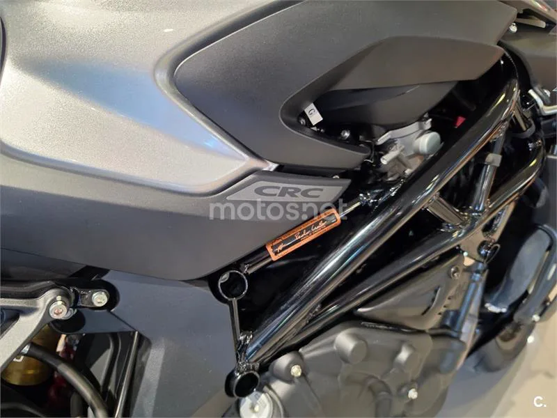 MV Agusta Brutale – Vista 9