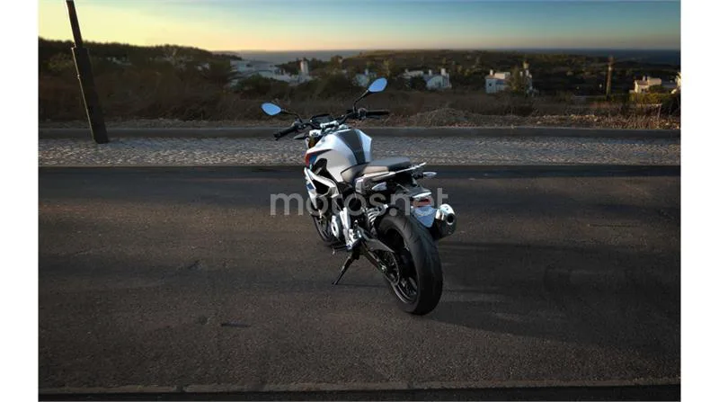 BMW G 310 R – Vista 26