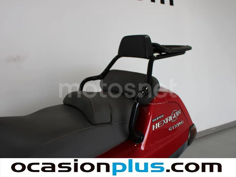 Piaggio HEXAGON GT 250 4T – Vista 11