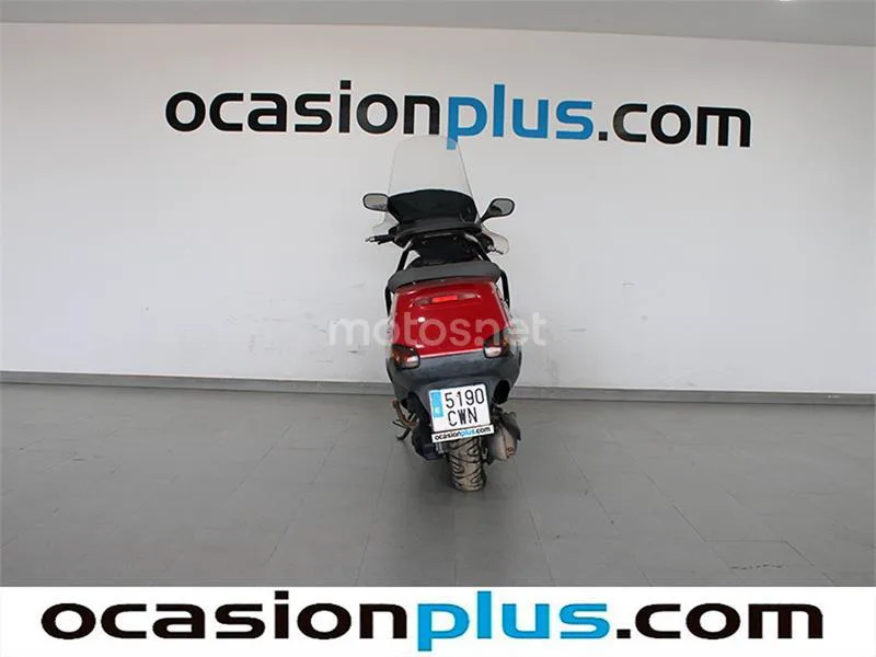 Piaggio HEXAGON GT 250 4T – Vista 3