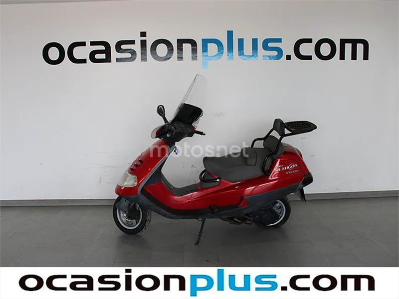 Piaggio HEXAGON GT 250 4T – Vista 6